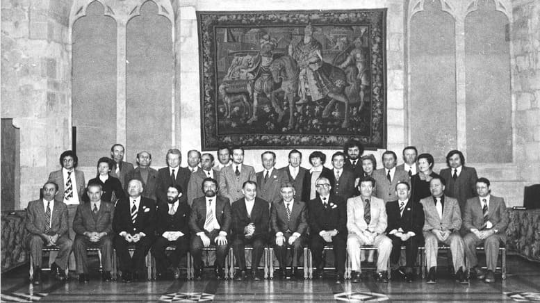 1977